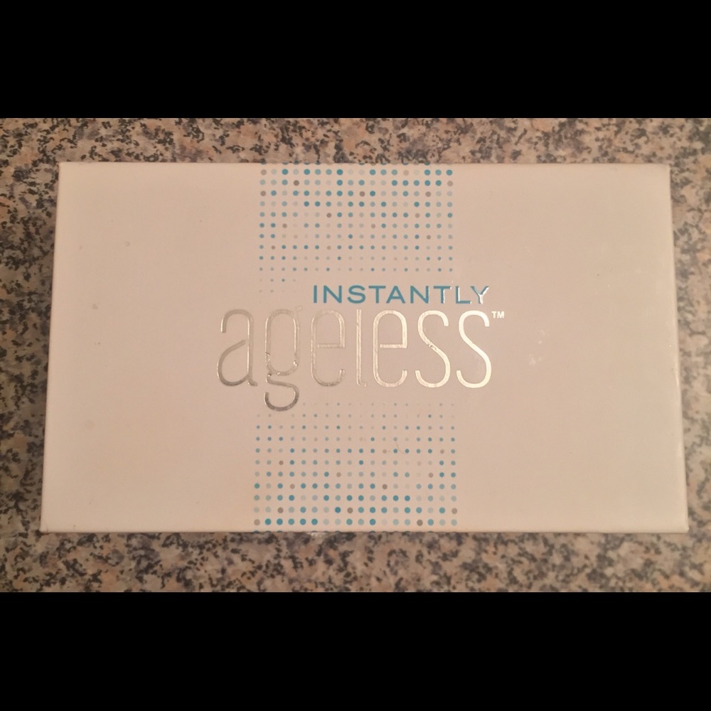 Instantly ageless face lift cream
